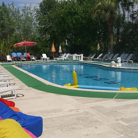 Hotell Cenk Bey Fethiye